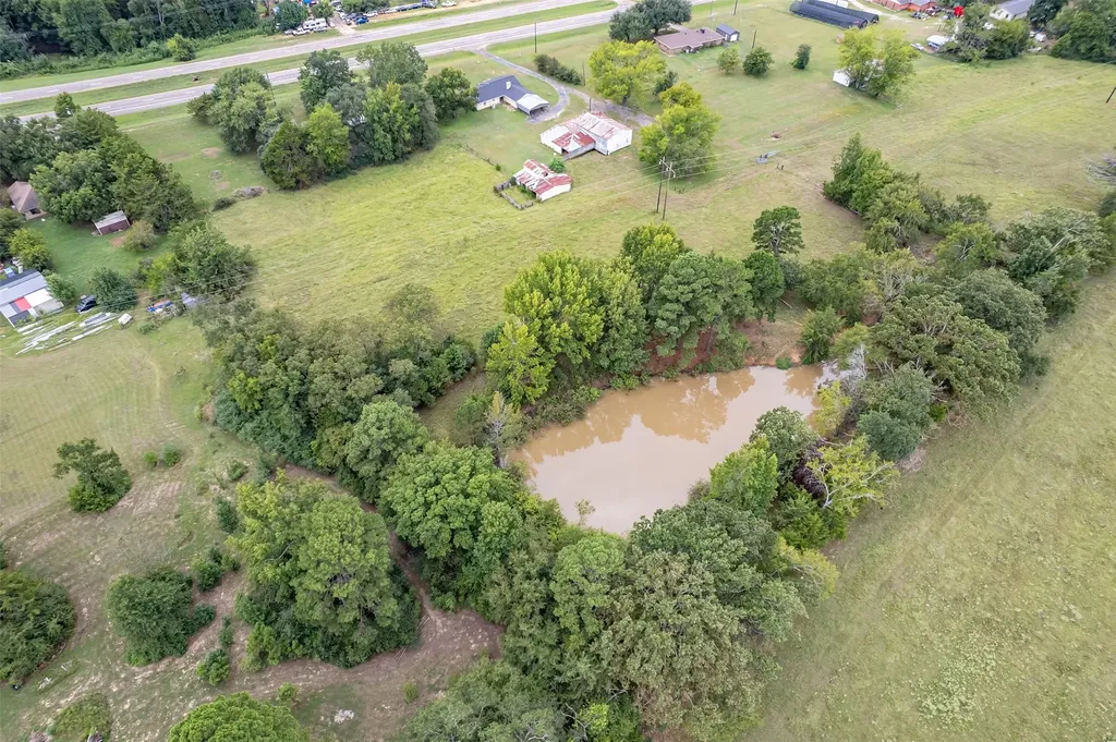 3015 E Us Highway 80 Mineola TX 75773