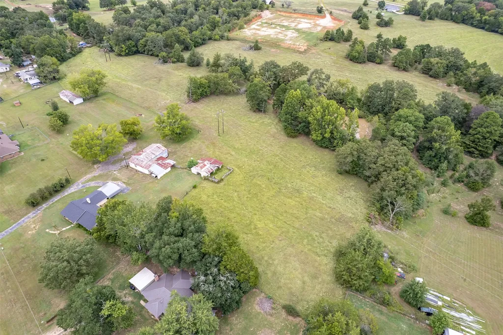 3015 E Us Highway 80 Mineola TX 75773