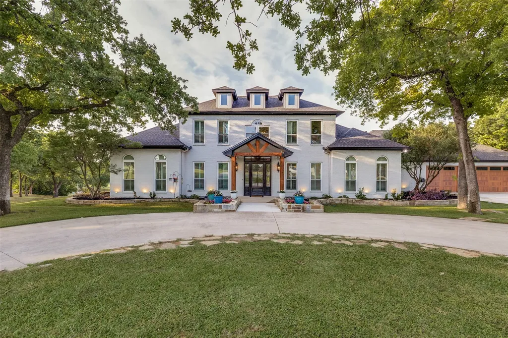 1148 County Road 1591 Alvord TX 76225