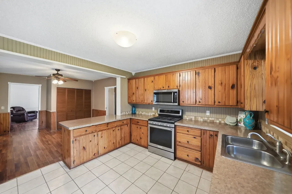 208 Frisco Street Cumby TX 75433