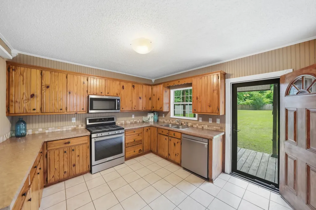208 Frisco Street Cumby TX 75433