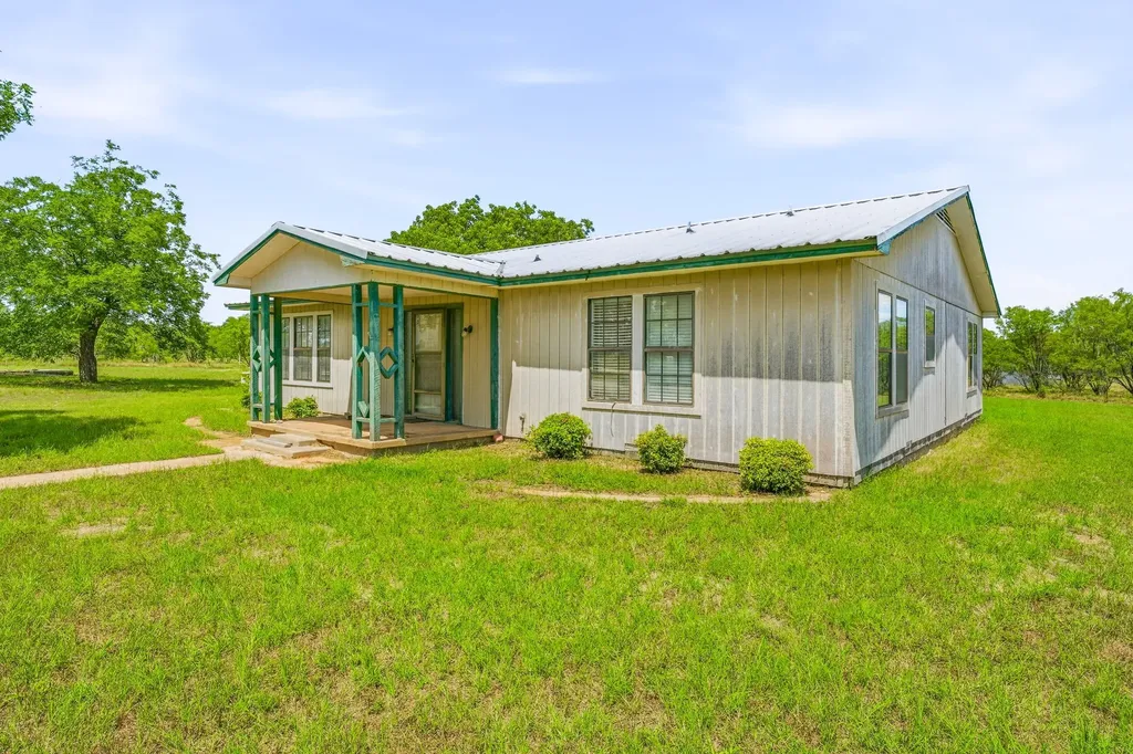 2309 County Road 295 Carbon TX 76435