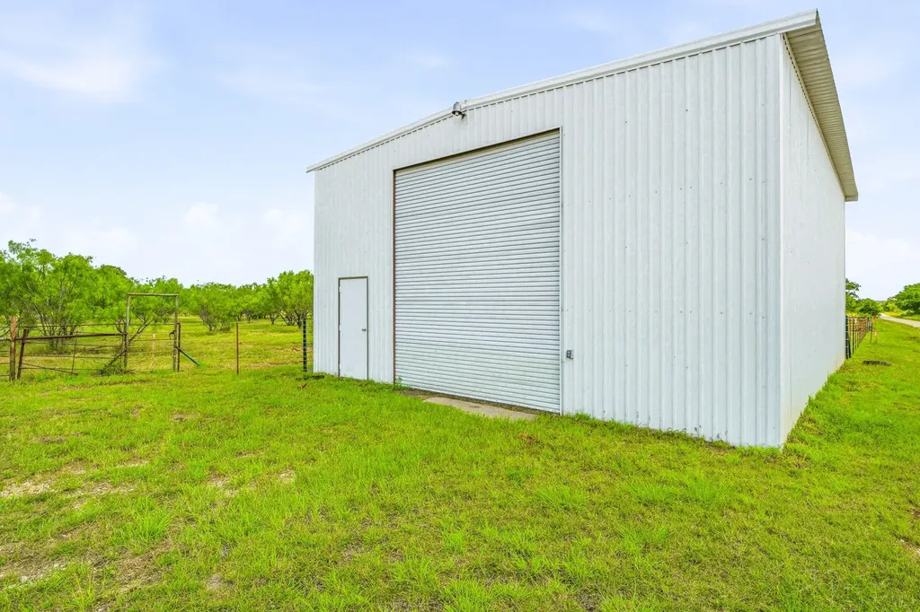 2309 County Road 295 Carbon TX 76435