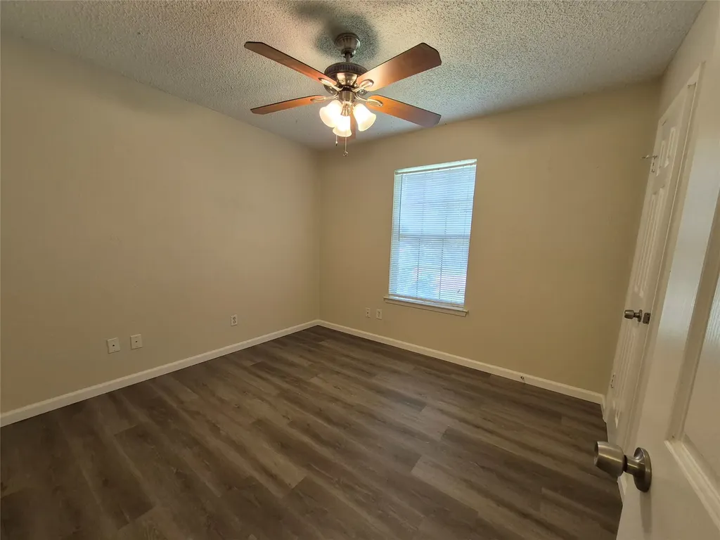 825 Springhill Drive Burleson TX 76028