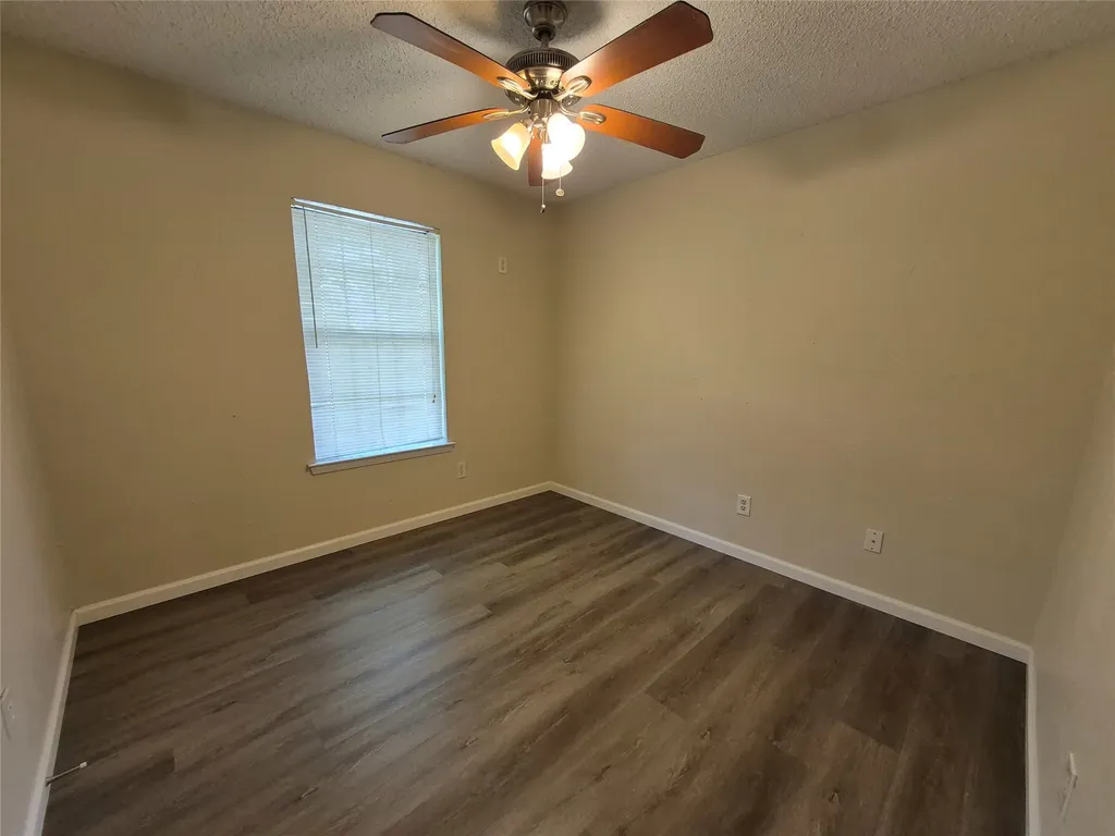 825 Springhill Drive Burleson TX 76028