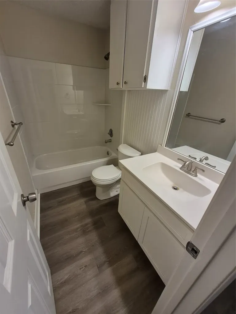 825 Springhill Drive Burleson TX 76028