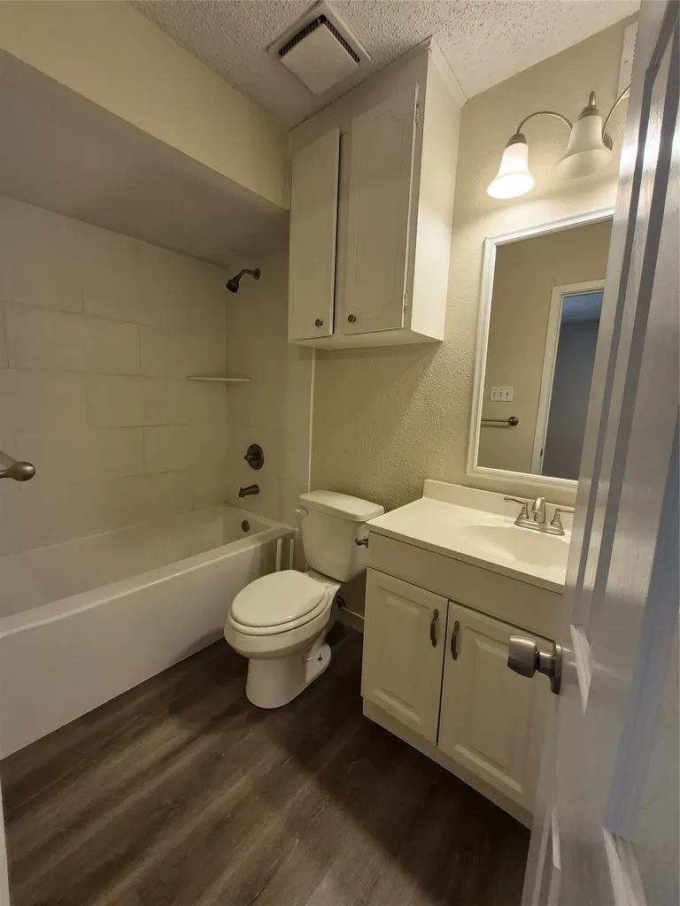 825 Springhill Drive Burleson TX 76028