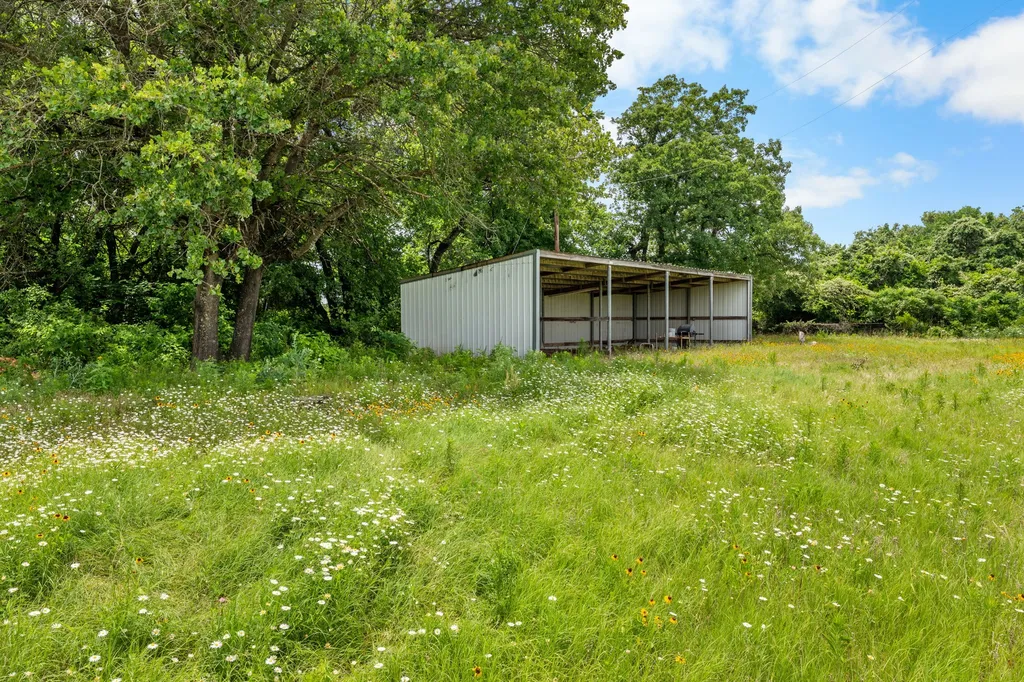 1059 Wildcat Circle Gholson TX 76705