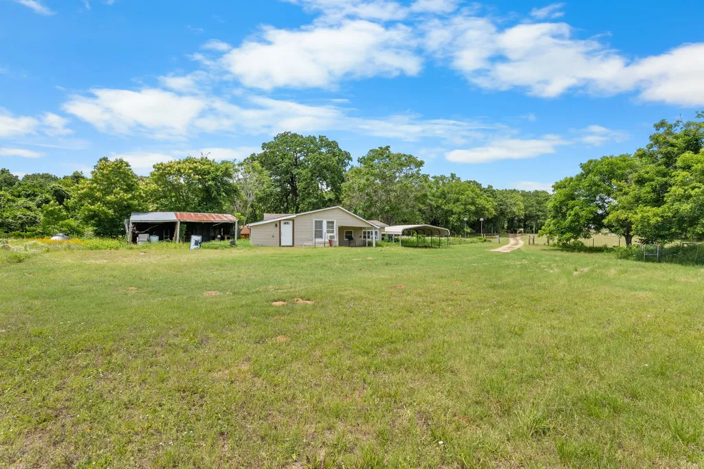1059 Wildcat Circle Gholson TX 76705