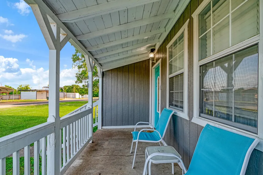 108 NW 4 Fort Towson OK 74735