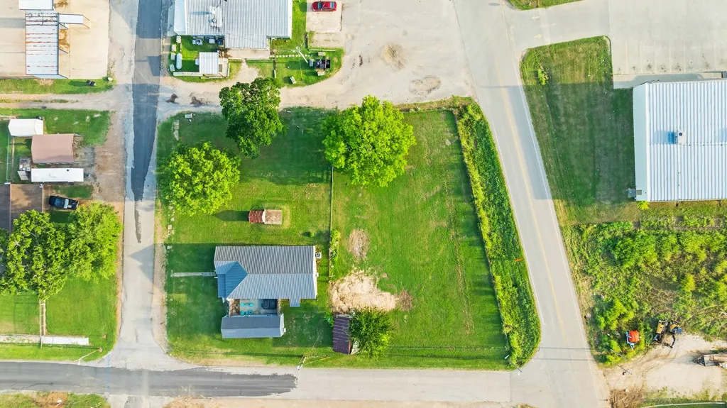 108 NW 4 Fort Towson OK 74735