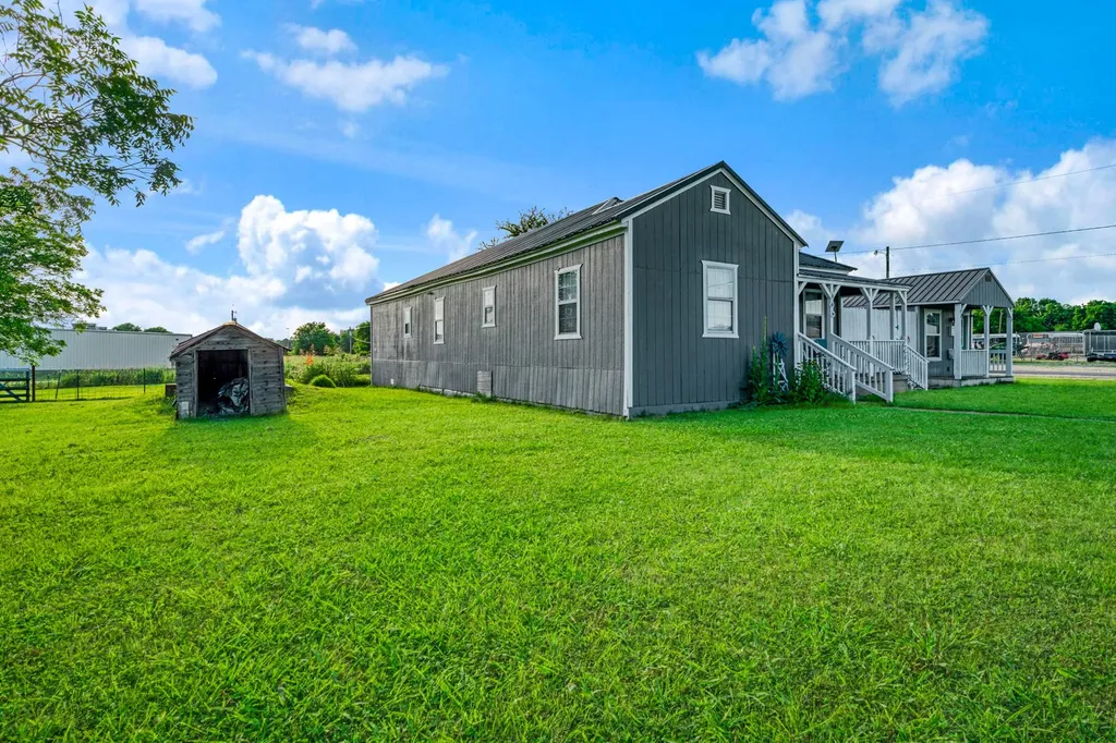108 NW 4 Fort Towson OK 74735