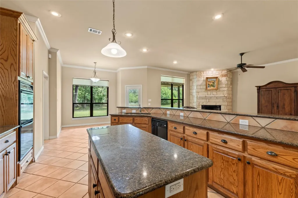 10226 Aaron Avenue Eustace TX 75124