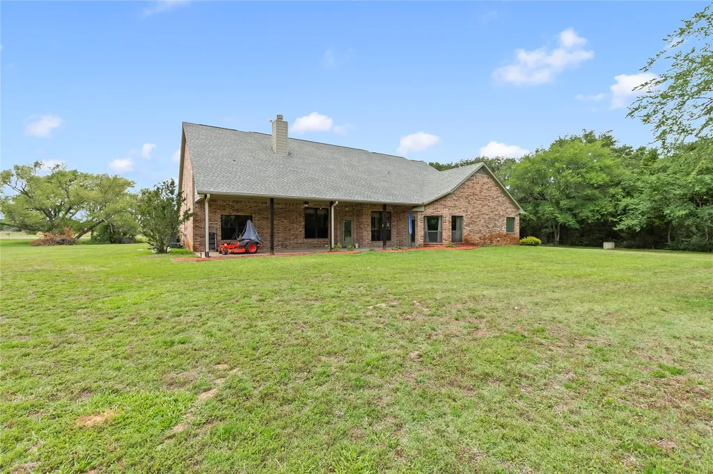 10226 Aaron Avenue Eustace TX 75124