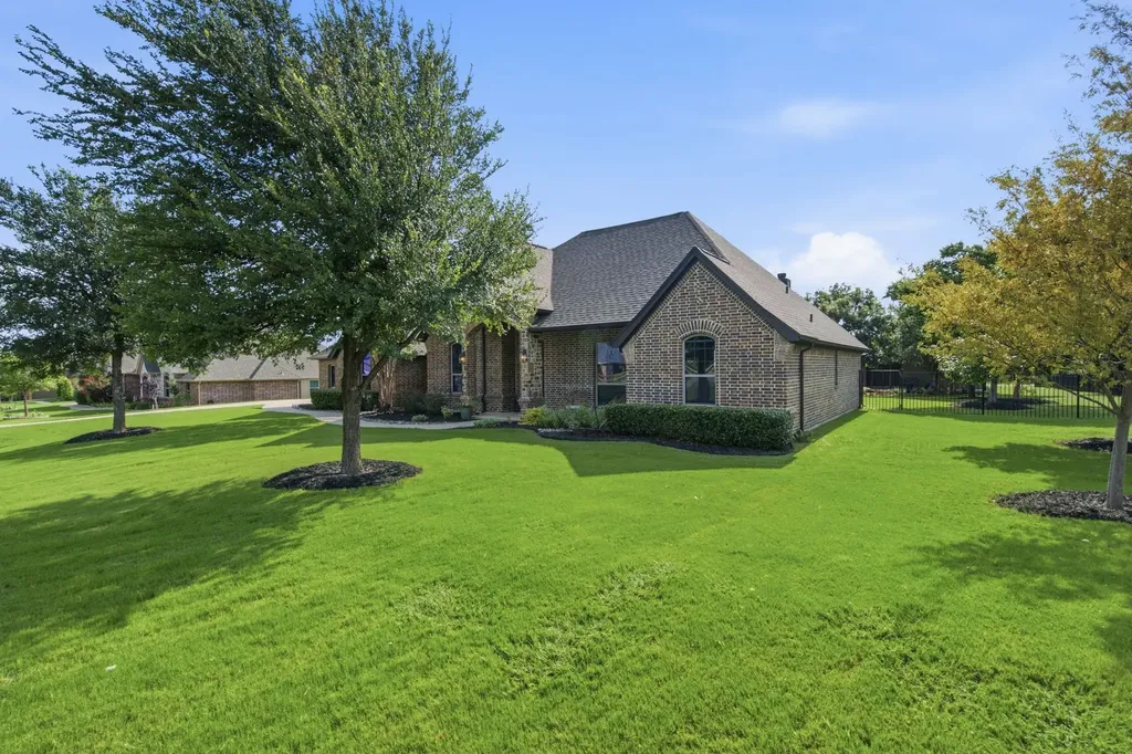 9221 Avery Ranch Way Justin TX 76247