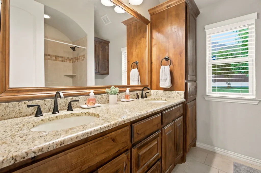 9221 Avery Ranch Way Justin TX 76247