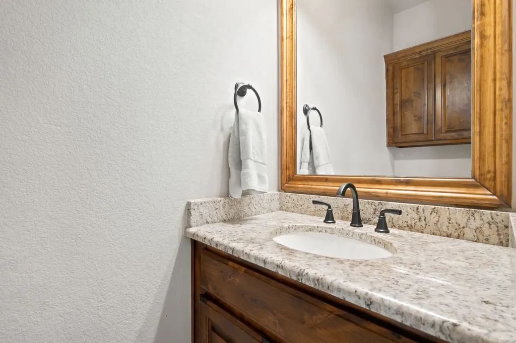9221 Avery Ranch Way Justin TX 76247
