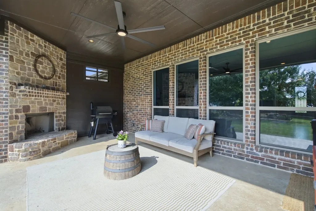 9221 Avery Ranch Way Justin TX 76247