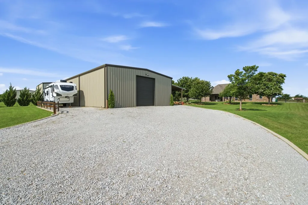 9221 Avery Ranch Way Justin TX 76247