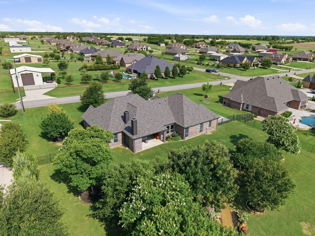 9221 Avery Ranch Way Justin TX 76247