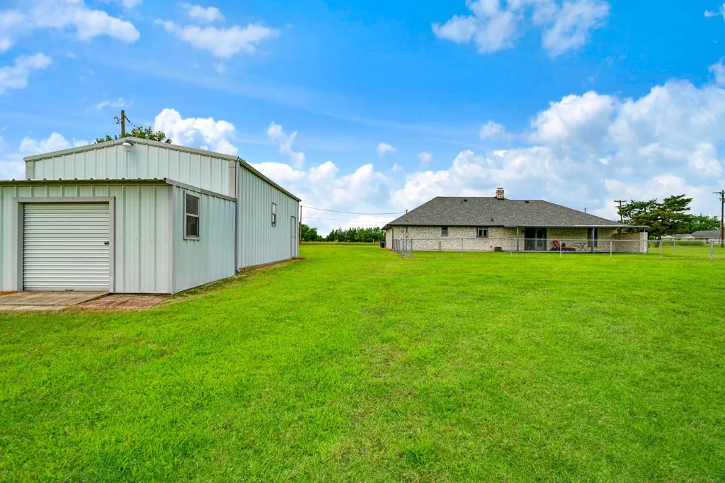 1250 Cr 32240 Sumner TX 75486