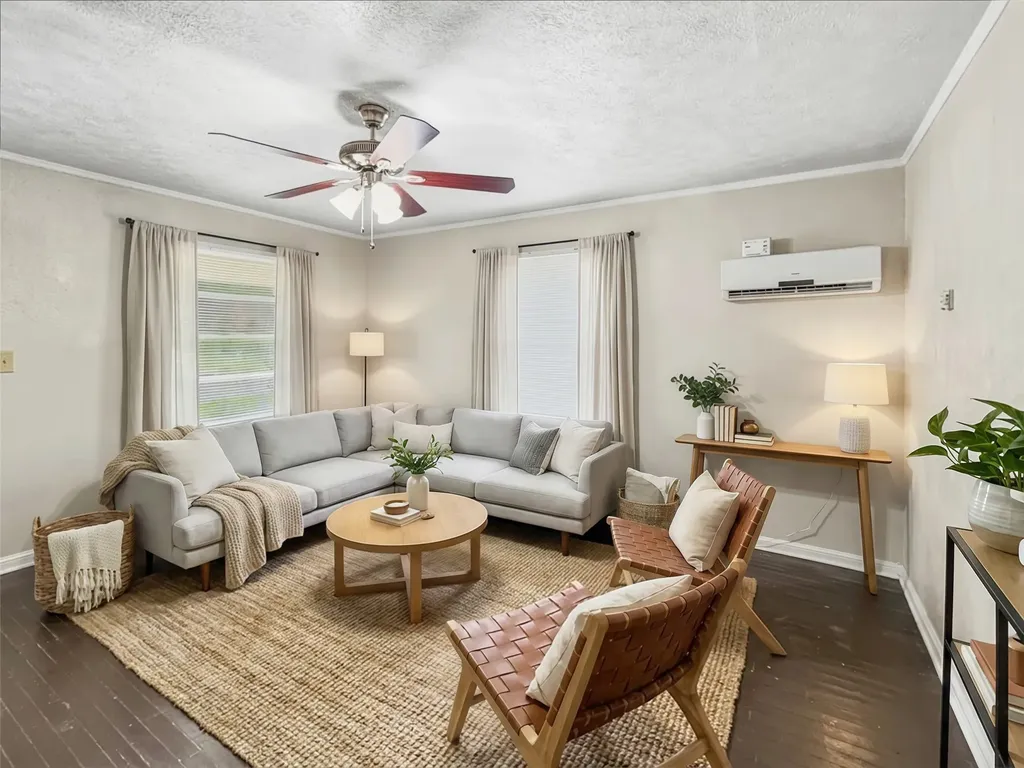 5013 Kessler Road River Oaks TX 76114