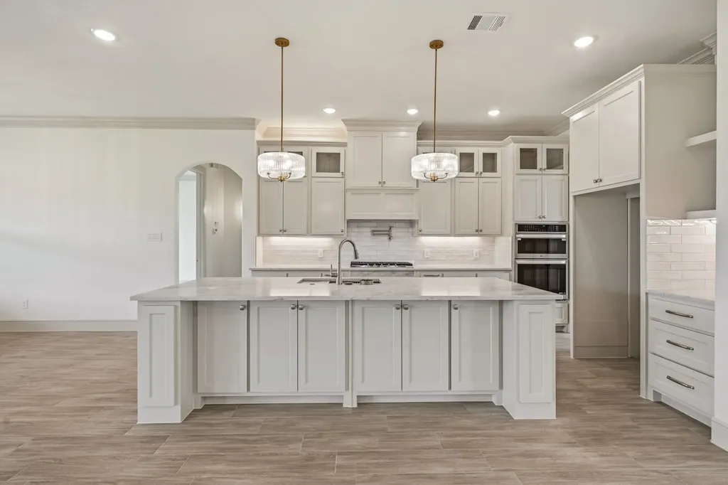101 Eagle Court Glen Rose TX 76077