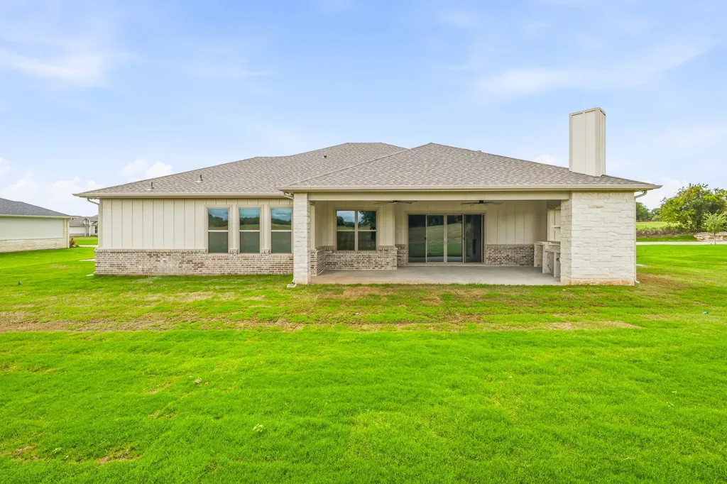 101 Eagle Court Glen Rose TX 76077