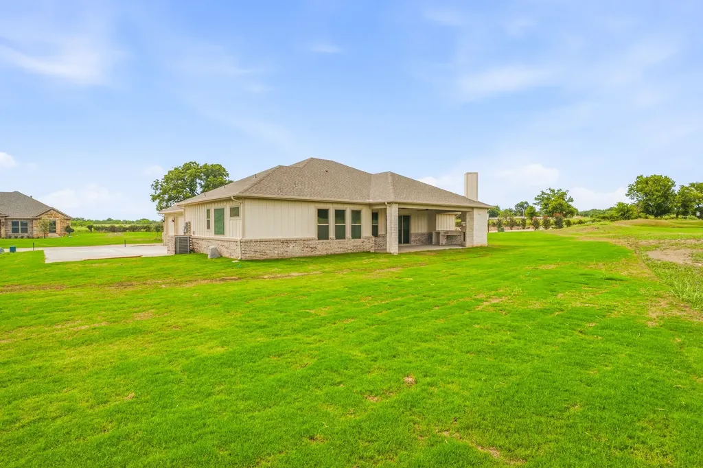 101 Eagle Court Glen Rose TX 76077