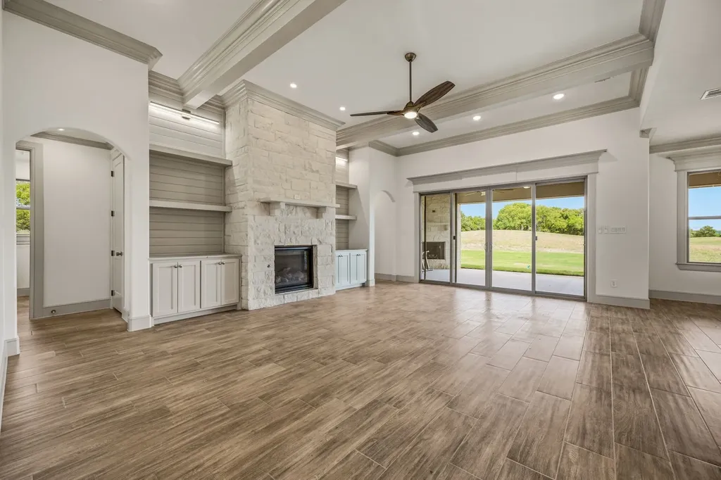 101 Eagle Court Glen Rose TX 76077
