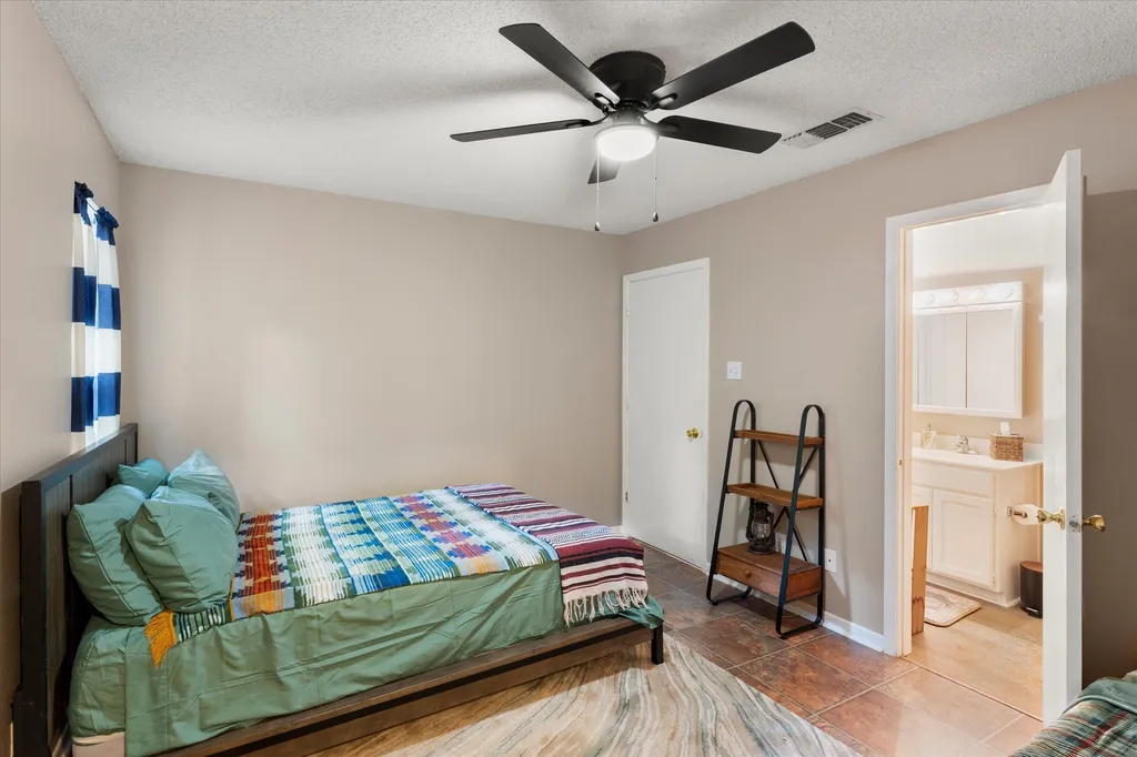 177 Woodfern Glen Holly Lake Ranch TX 75765