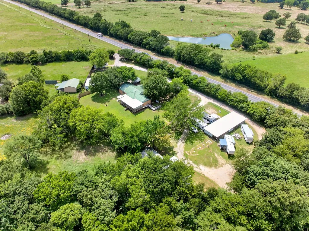 111 Vz County Road 2806 Mabank TX 75147