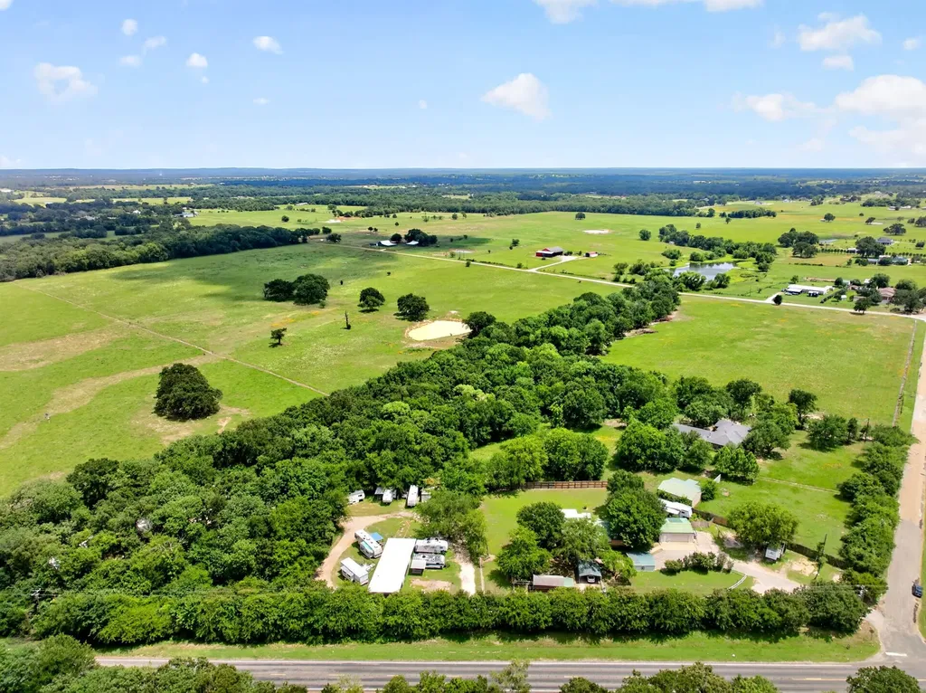 111 Vz County Road 2806 Mabank TX 75147
