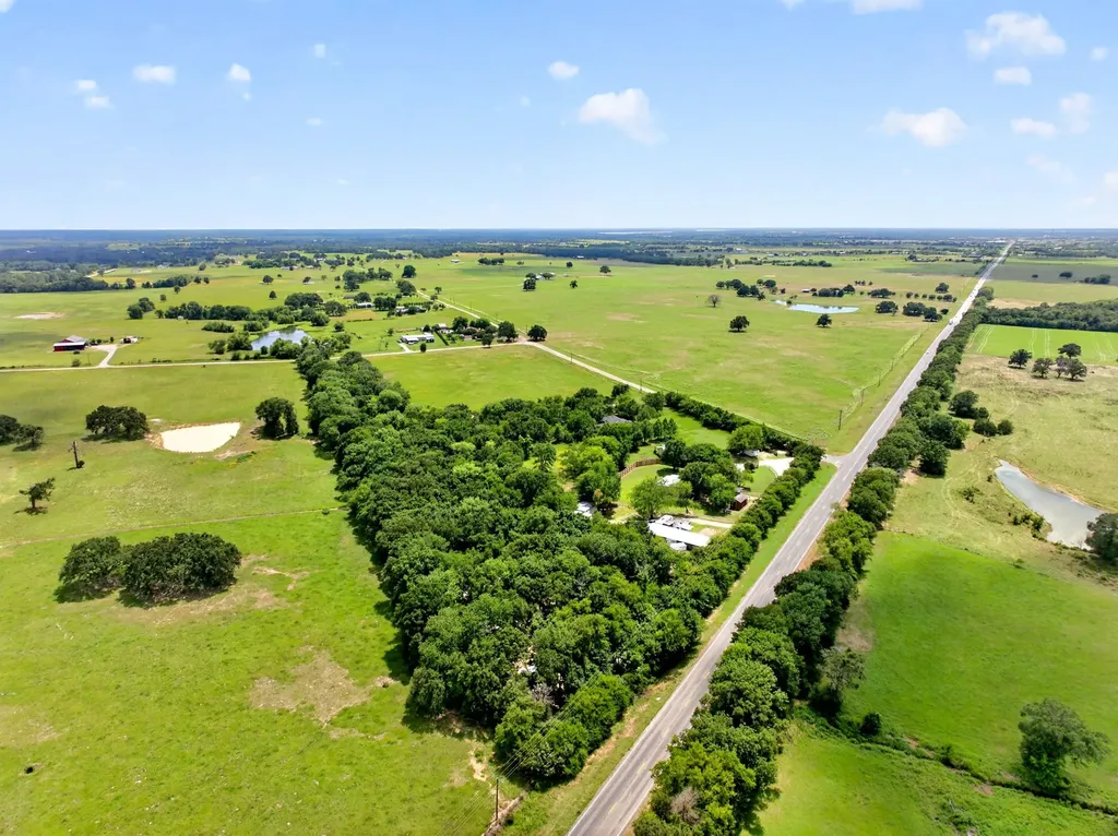 111 Vz County Road 2806 Mabank TX 75147