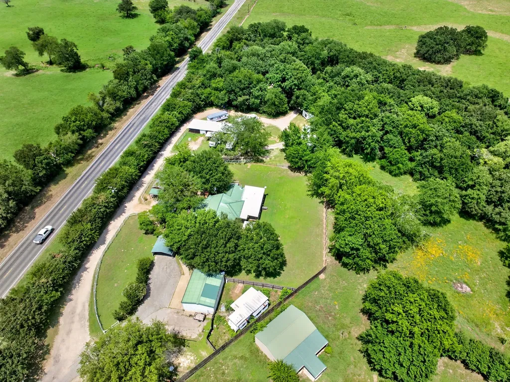 111 Vz County Road 2806 Mabank TX 75147