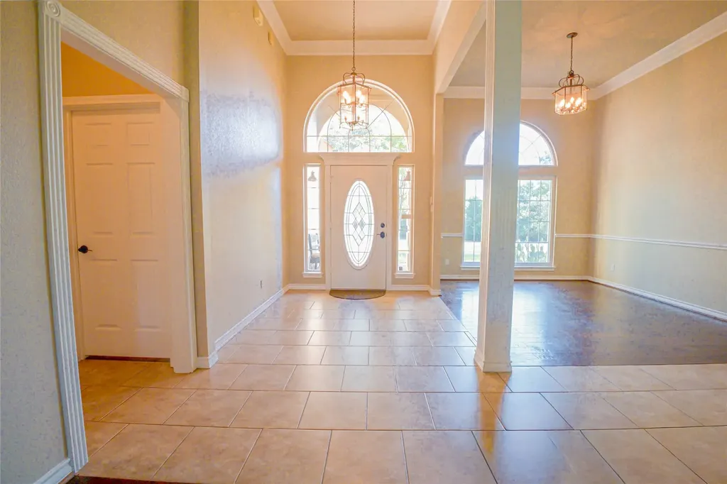 182 Lakeview Drive Aledo TX 76008