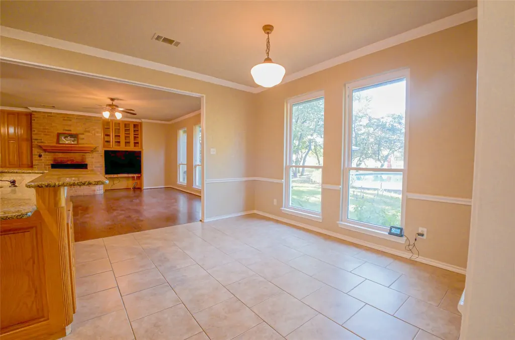 182 Lakeview Drive Aledo TX 76008