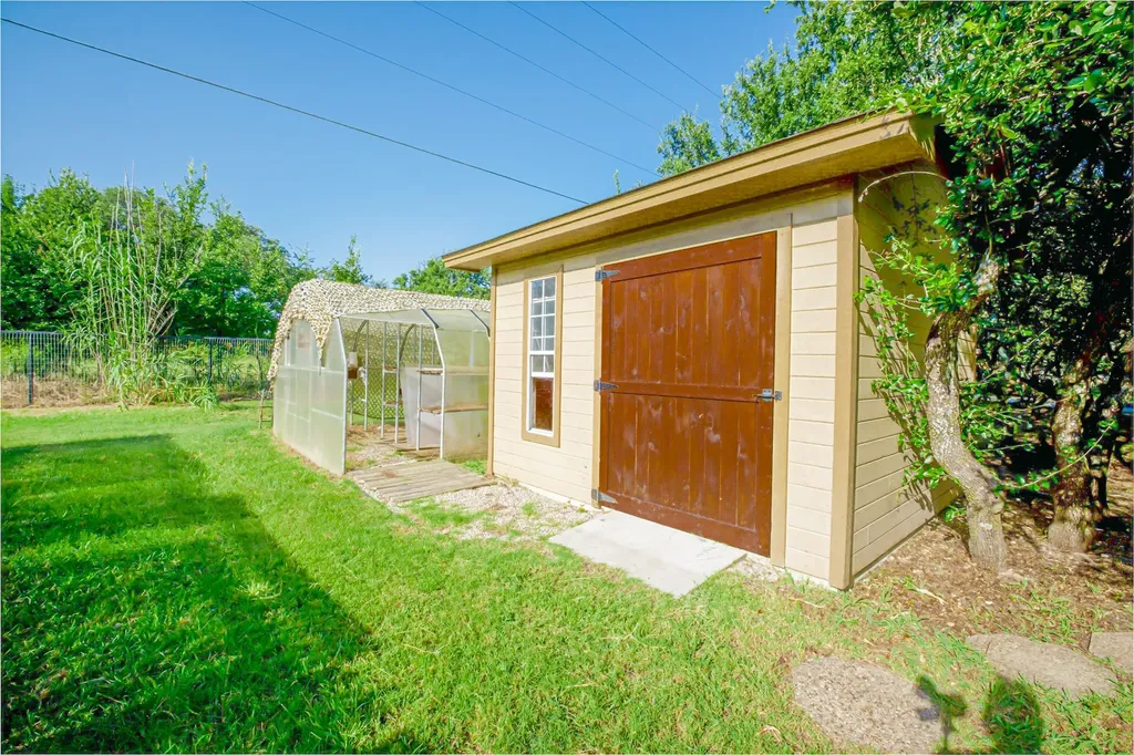 182 Lakeview Drive Aledo TX 76008