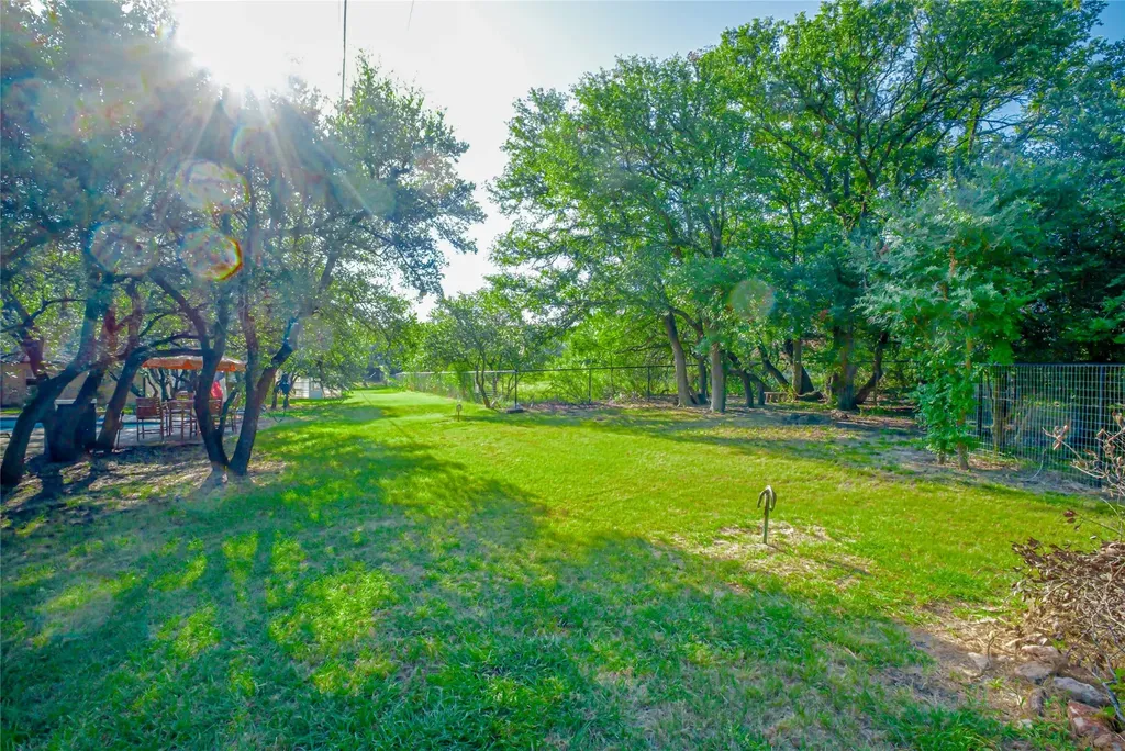 182 Lakeview Drive Aledo TX 76008
