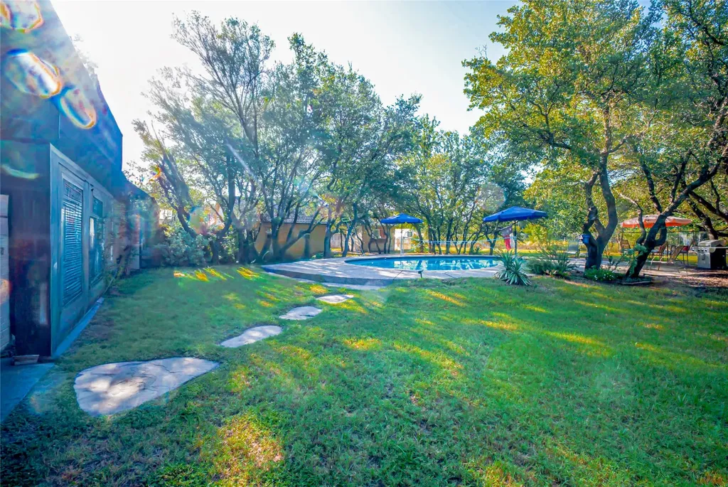 182 Lakeview Drive Aledo TX 76008