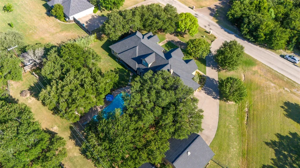 182 Lakeview Drive Aledo TX 76008