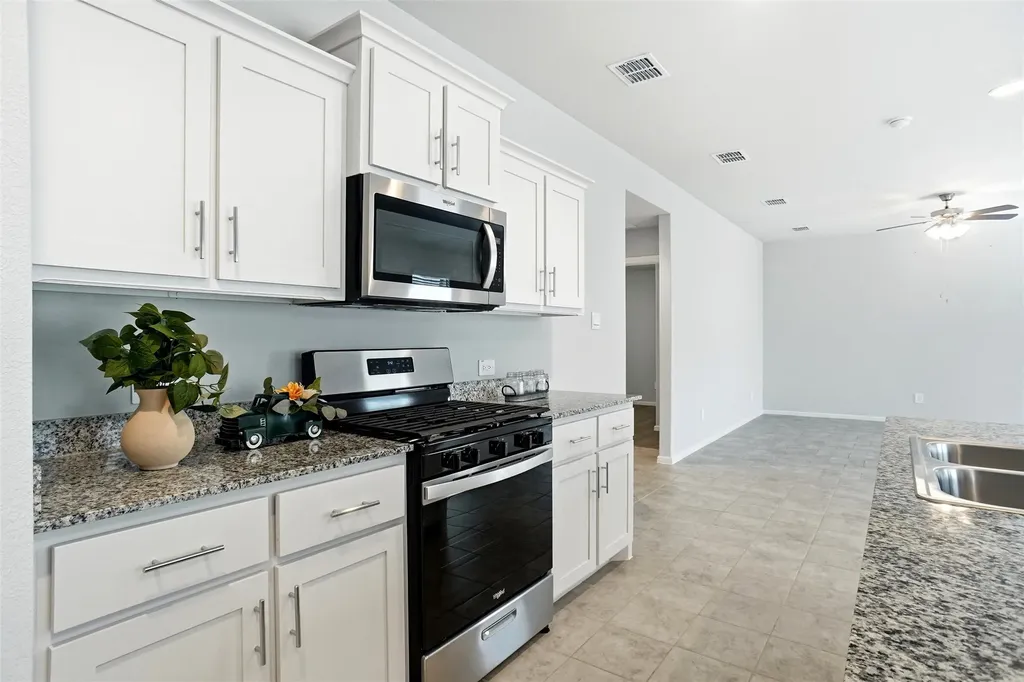 162 Greengate Drive Boyd TX 76023