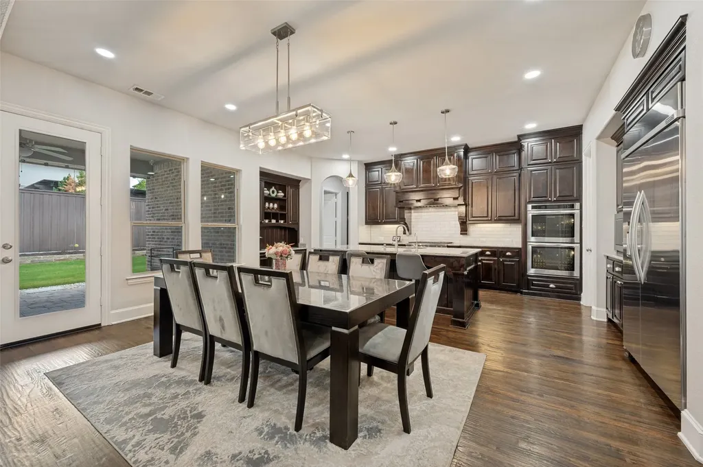 635 Fountainview Drive Irving TX 75039