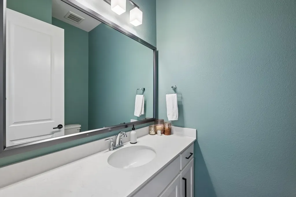 1701 Whispering Pines Lane Gunter TX 75058