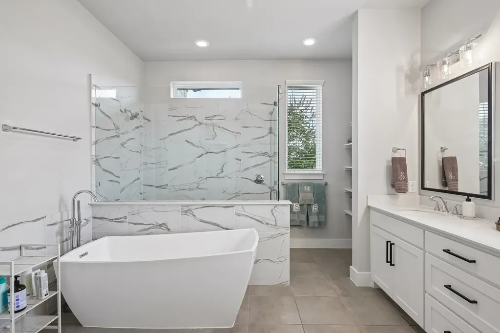 1701 Whispering Pines Lane Gunter TX 75058