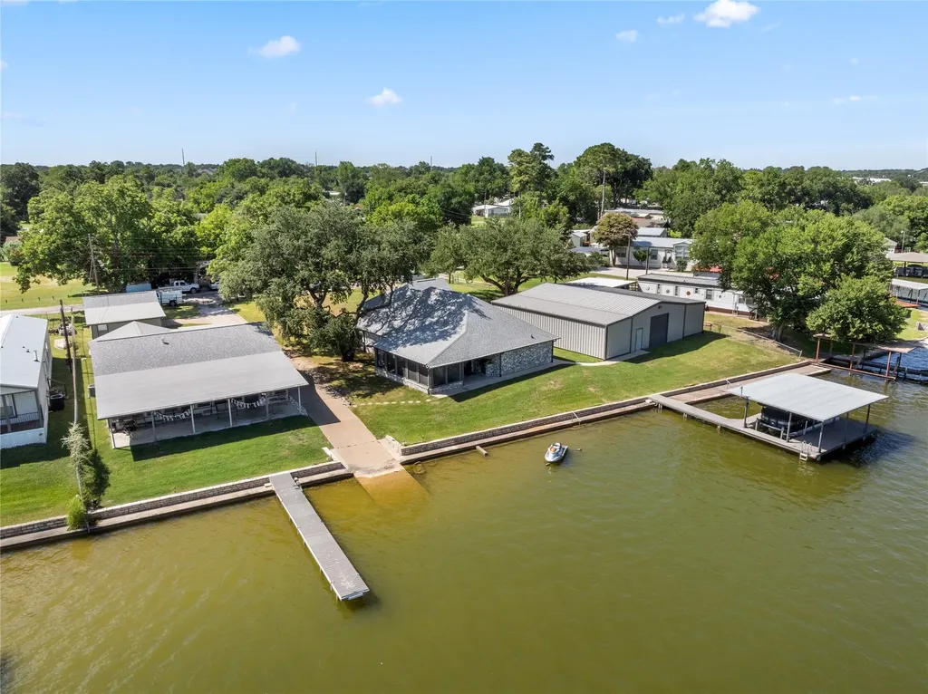 3806 And 3808 Sandy Beach Drive Granbury TX 76049