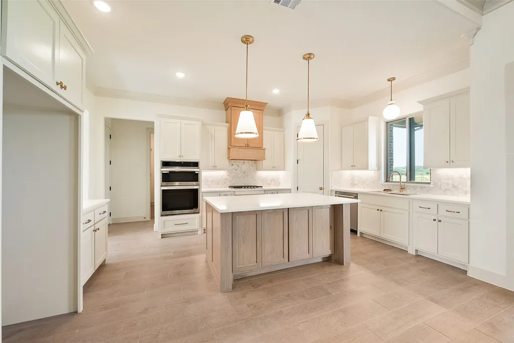 100 Eagle Court Glen Rose TX 76077
