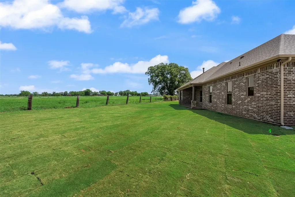 100 Eagle Court Glen Rose TX 76077