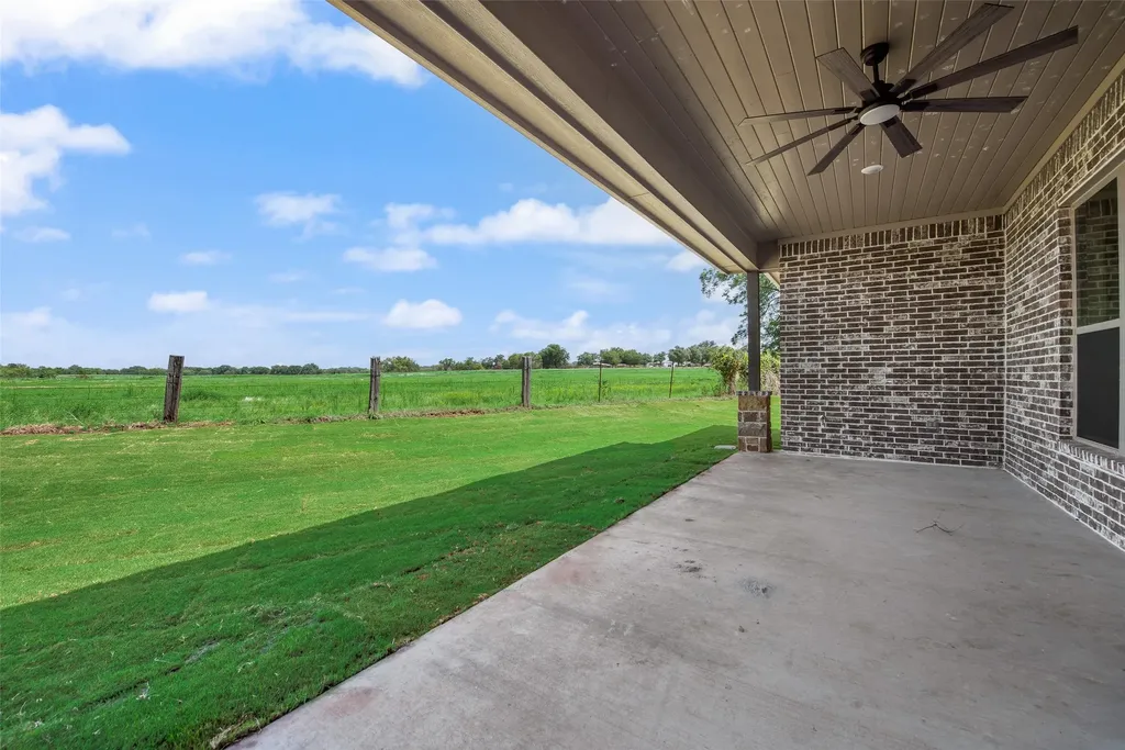 100 Eagle Court Glen Rose TX 76077