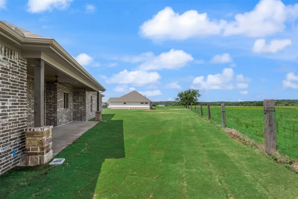 100 Eagle Court Glen Rose TX 76077